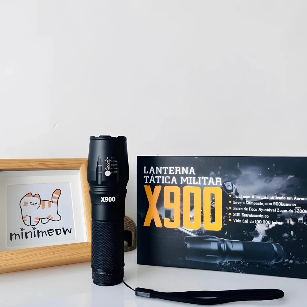 Lanterna X900 Tática Militar
