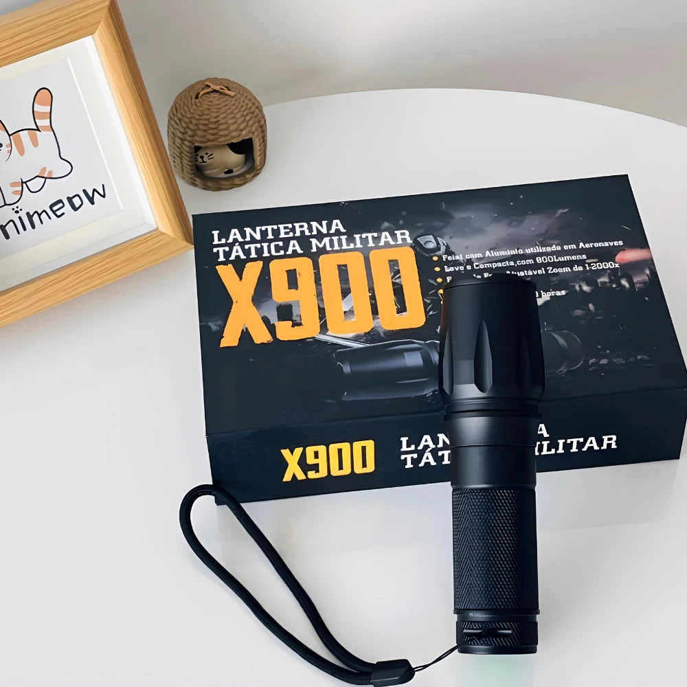 Lanterna X900 Tática Militar